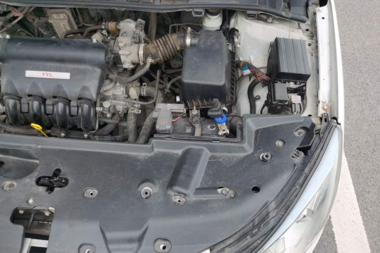 Used BYD Surui 2012 1.5TI Manual Comfort Version Engine Bay Left