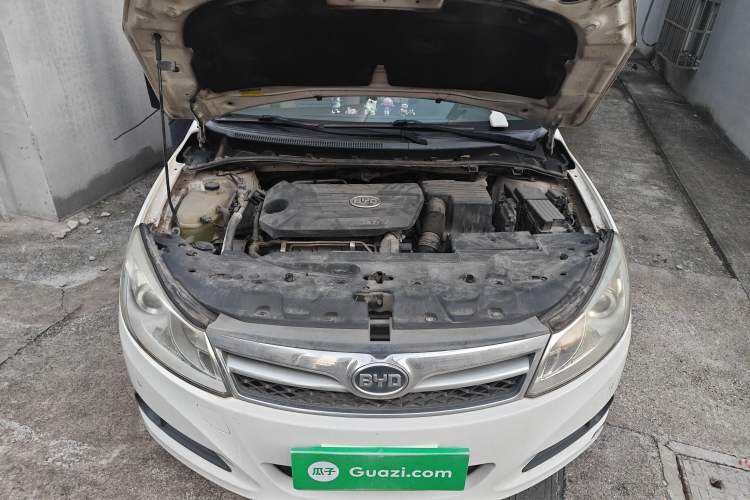 Used BYD Surui 2012 1.5TID Automatic Flagship Version Engine Bay