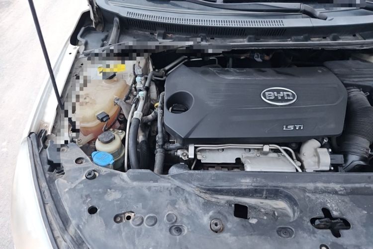 Used BYD Surui 2012 1.5TI Manual Comfort Version Engine Bay Right