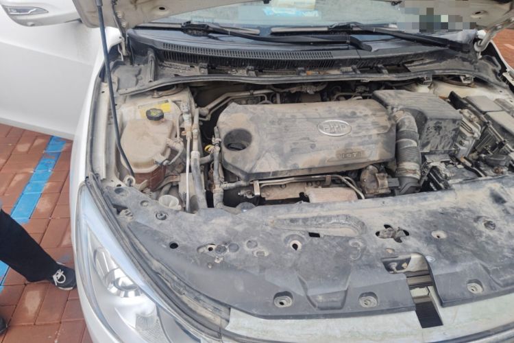 Used BYD Surui 2012 1.5TID Automatic Luxury Version Engine Bay Right
