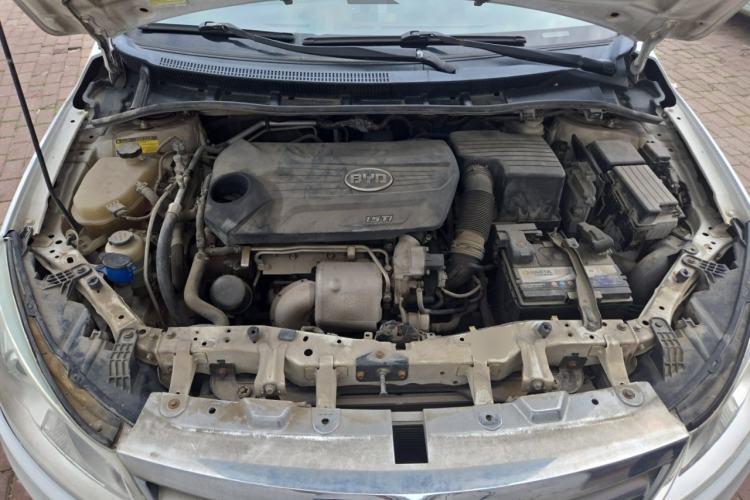Used BYD Surui 2012 1.5TI Manual Comfort Version Engine Bay