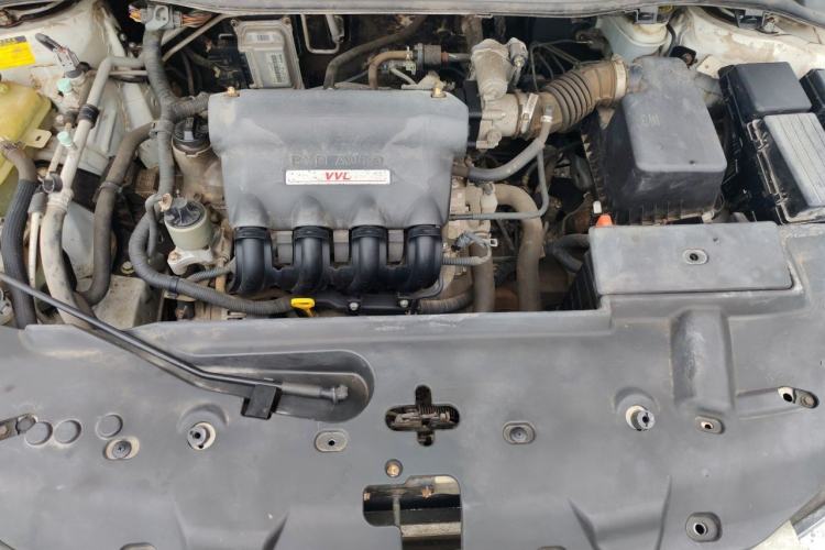 Used BYD Surui 2012 1.5L Manual Luxury Version Engine Bay