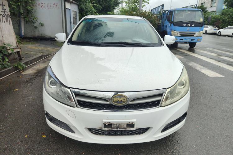 Used BYD Surui 2012 1.5L Manual Luxury Version Exterior 1