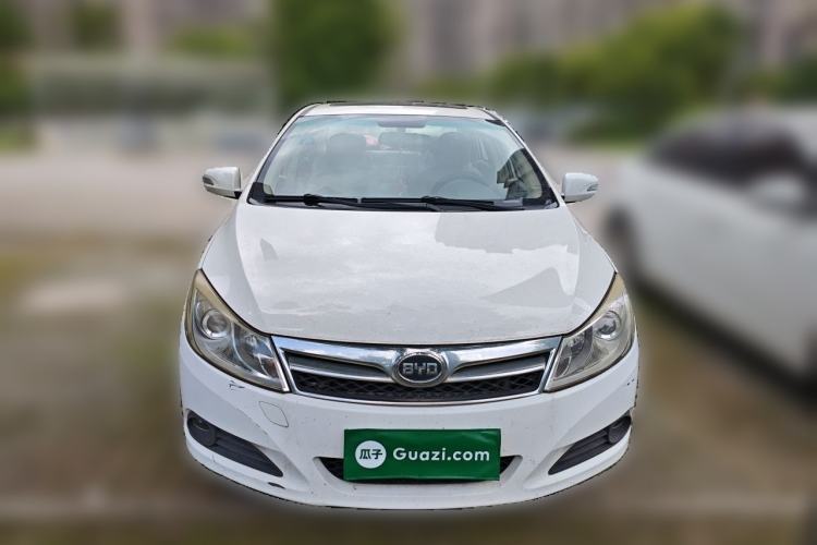 Used BYD Surui 2012 1.5TID Automatic Luxury Version Front