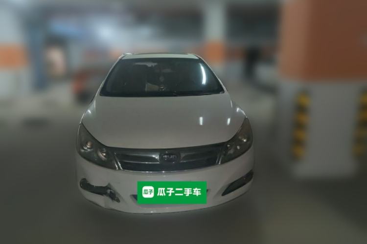 Used BYD Surui 2012 1.5TID Automatic Luxury Version Front