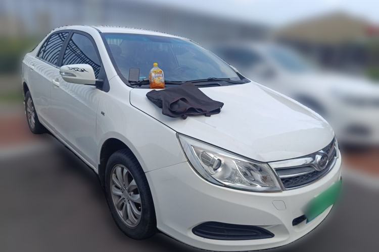Used BYD Surui 2012 1.5L Manual Comfort Edition Front Right 45 Deg