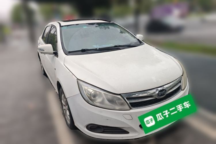 Used BYD Surui 2012 1.5L Manual Luxury Version Front Right 45 Deg