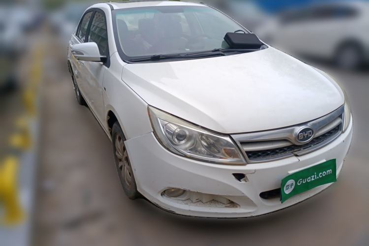 Used BYD Surui 2012 1.5L Manual Luxury Version Front Right 45 Deg