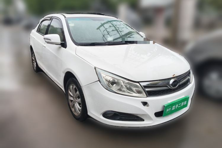 Used BYD Surui 2012 1.5TI Manual Luxury Version Front Right 45 Deg