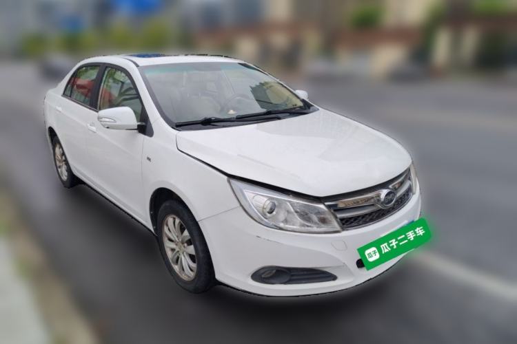 Used BYD Surui 2012 1.5L Manual Luxury Version Front Right 45 Deg