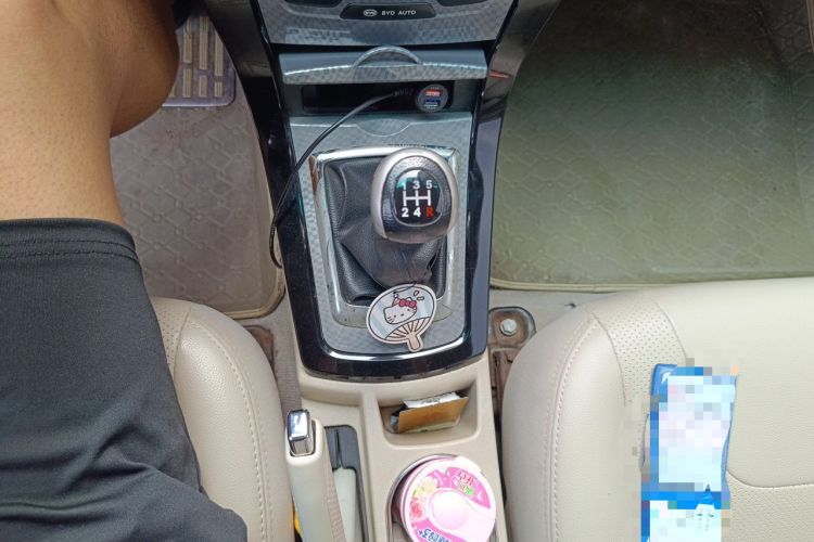 Used BYD Surui 2012 1.5L Manual Comfort Edition Gear Lever
