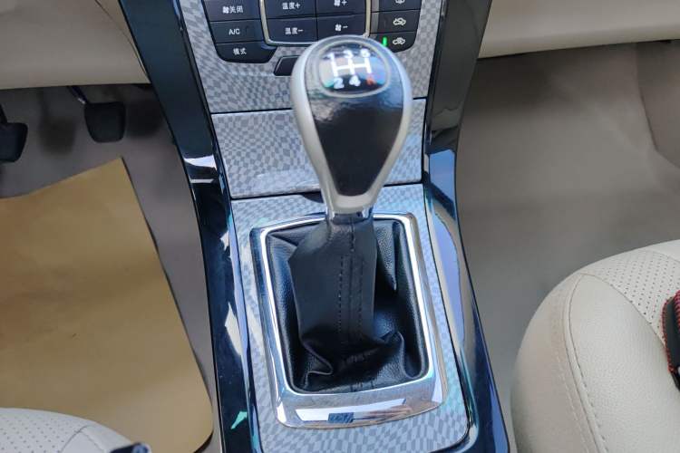 Used BYD Surui 2012 1.5L Manual Luxury Version Gear Lever