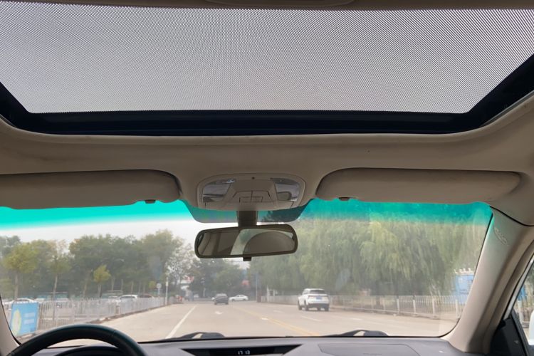 Used BYD Surui 2012 1.5L Manual Luxury Version Headliner