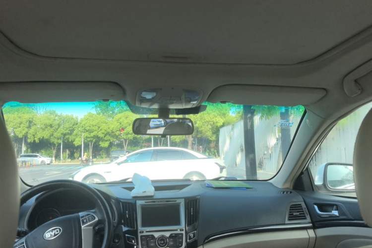Used BYD Surui 2012 1.5TID Automatic Luxury Version Headliner