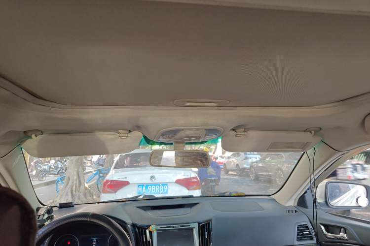 Used BYD Surui 2012 1.5TID Automatic Luxury Version Headliner