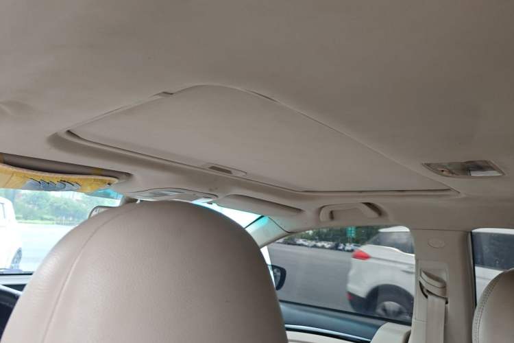 Used BYD Surui 2012 1.5L Manual Luxury Version Headliner