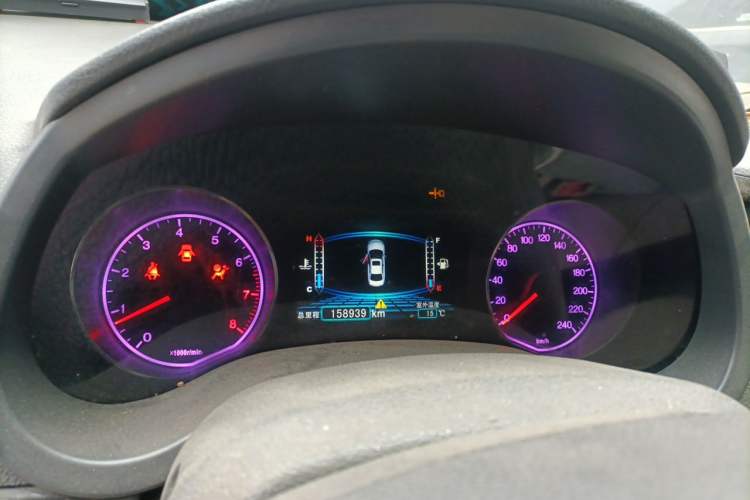 Used BYD Surui 2012 1.5L Manual Luxury Version Instrument Cluster