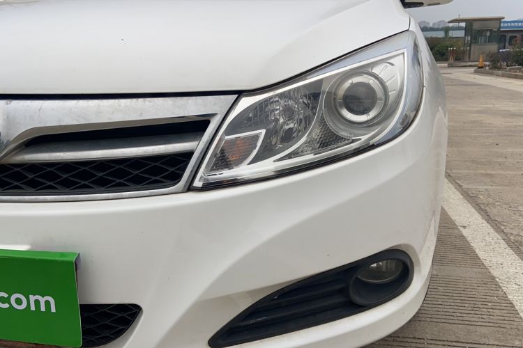 Used BYD Surui 2012 1.5L Manual Luxury Version Left Front Headlight
