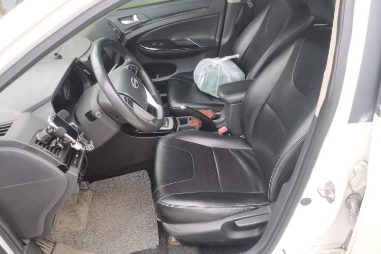 Used BYD Surui 2012 1.5TI Manual Comfort Version Left Front Seat