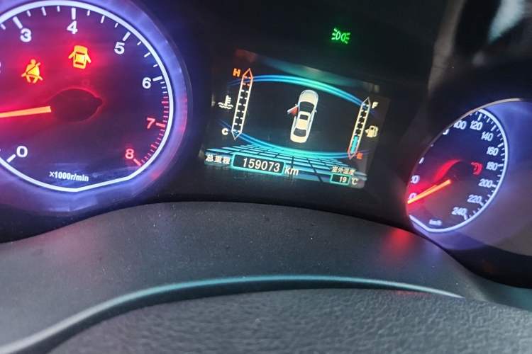 Used BYD Surui 2012 1.5TI Manual Comfort Version Odometer Close Up