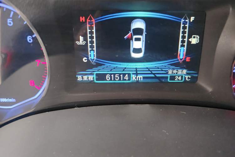 Used BYD Surui 2012 1.5L Manual Luxury Version Odometer Close Up