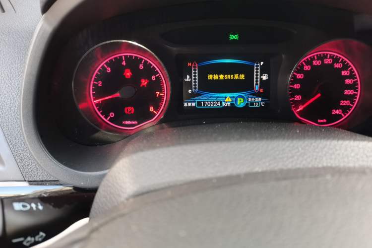 Used BYD Surui 2012 1.5TID Automatic Luxury Version Odometer Close Up