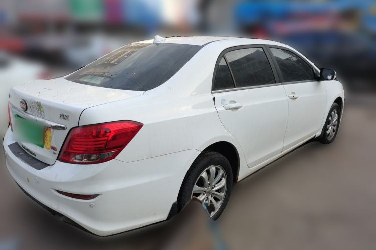Used BYD Surui 2012 1.5TID Automatic Luxury Version Rear Right 45 Deg