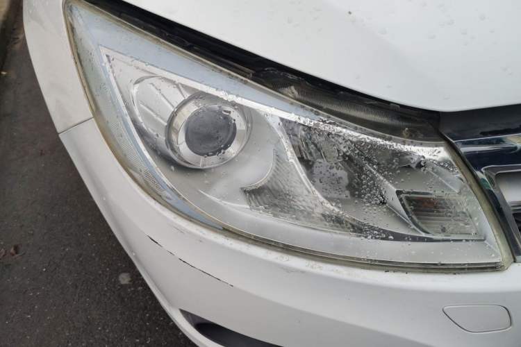 Used BYD Surui 2012 1.5L Manual Luxury Version Right Front Headlight