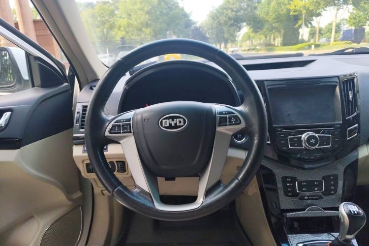 Used BYD Surui 2012 1.5L Manual Comfort Edition Steering Wheel
