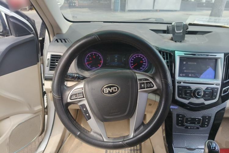 Used BYD Surui 2012 1.5L Manual Comfort Edition Steering Wheel