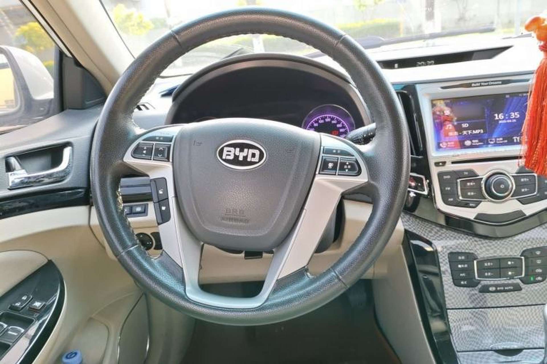 Used BYD Surui 2012 1.5L Manual Luxury Version Steering Wheel
