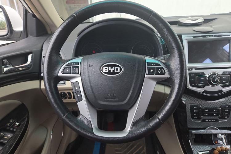 Used BYD Surui 2012 1.5TI Manual Comfort Version Steering Wheel