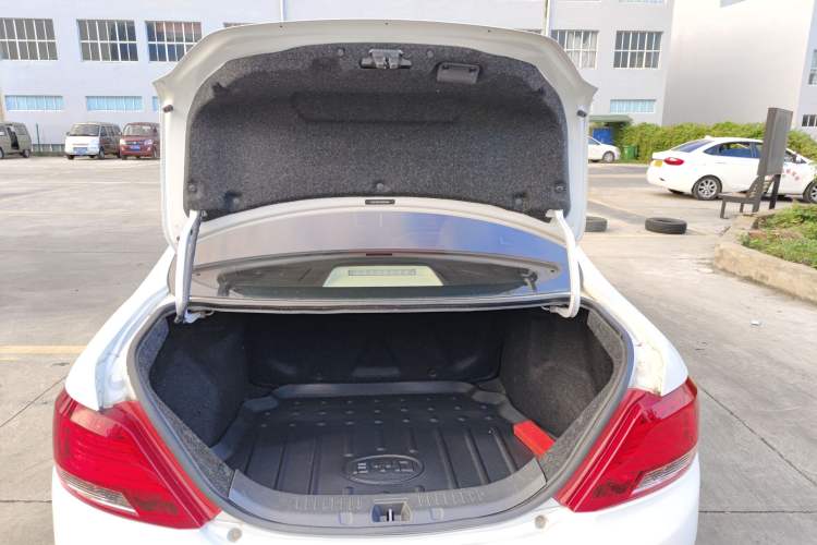 Used BYD Surui 2012 1.5L Manual Luxury Version Trunk