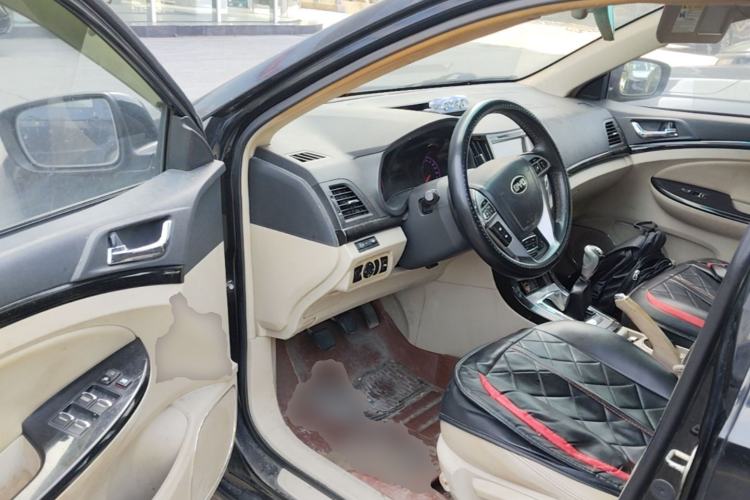 Used BYD Surui 2013 1.5L Manual Luxury Model Driver Seat