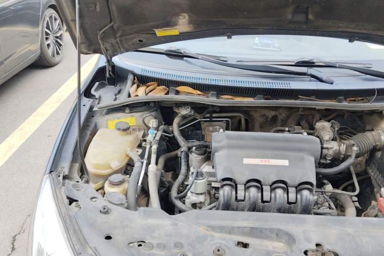 Used BYD Surui 2013 1.5L Manual Luxury Model Engine Bay Right