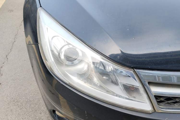 Used BYD Surui 2013 1.5L Manual Luxury Model Right Front Headlight