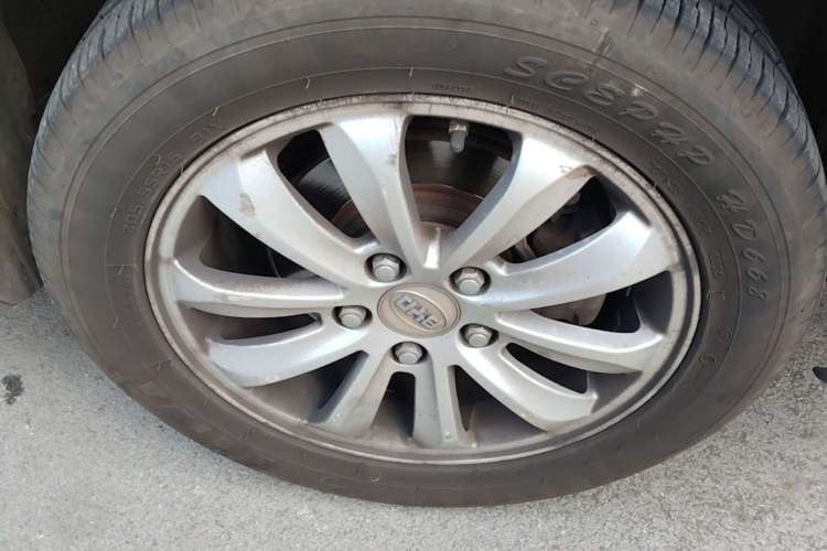 Used BYD Surui 2013 1.5L Manual Luxury Model Right Front Wheel Hub