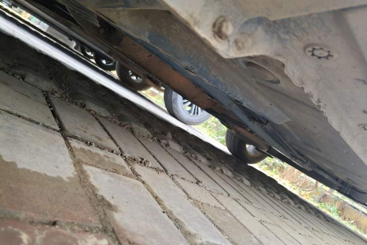 Used BYD Surui 2013 1.5L Manual Luxury Model Chassis Front Left