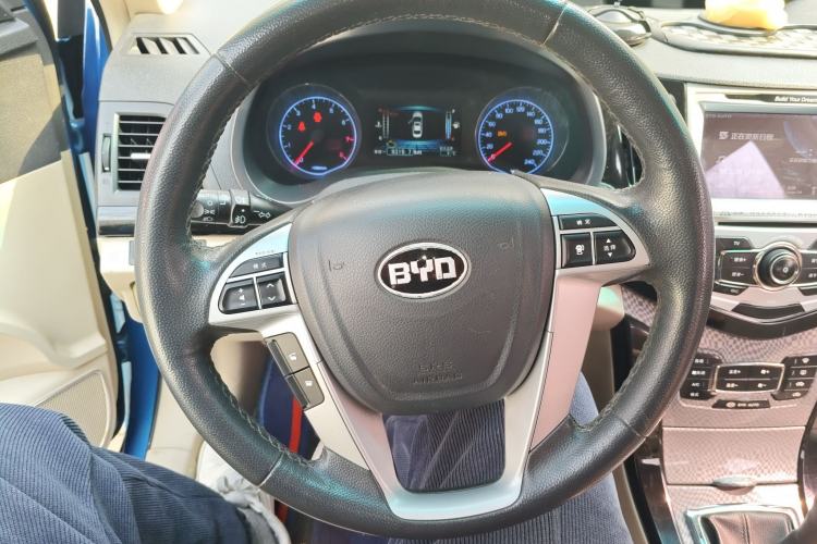 Used BYD Surui 2013 1.5L Manual Luxury Model Steering Wheel