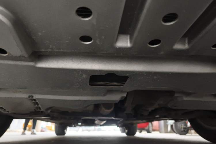 Used BYD Surui 2013 1.5TI Manual Luxury Model Chassis Front