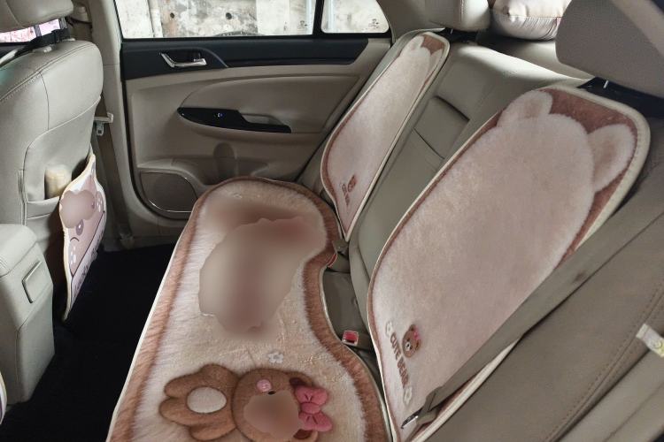 Used BYD Surui 2013 1.5TI Manual Luxury Model Left Rear Seat
