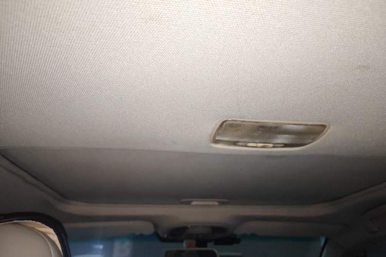 Used BYD Surui 2013 1.5TI Manual Luxury Model Headliner