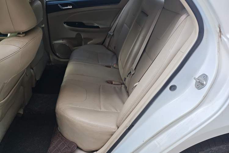Used BYD Surui 2013 1.5L Manual Luxury Model Left Rear Seat