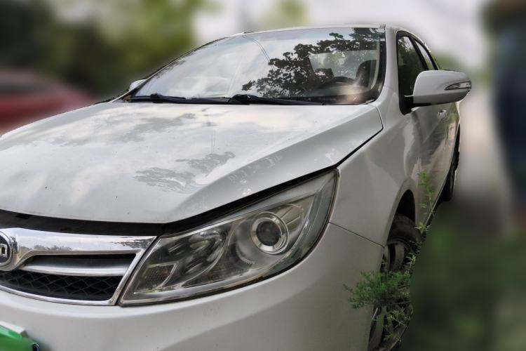 Używany BYD Surui 2013 1.5TI Manual Luxury Model Guazi used car, China used car export, Used car for sale, Used cars, Cheapest cars for sale