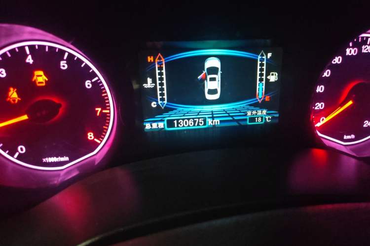 Used BYD Surui 2013 1.5TI Manual Luxury Model Odometer Close Up