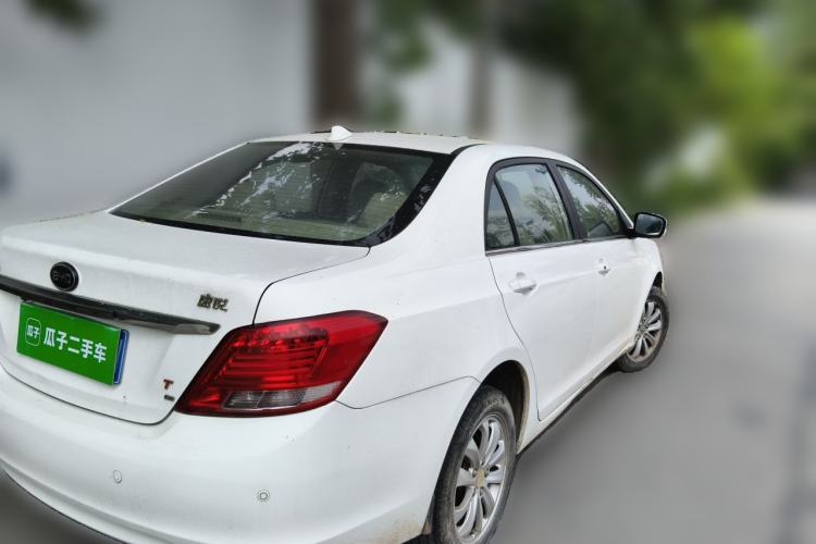 Used BYD Surui 2013 1.5TI Manual Luxury Model Rear Right 45 Deg