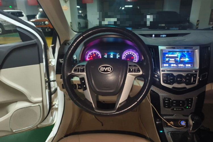 Used BYD Surui 2013 1.5L Manual Luxury Model Steering Wheel