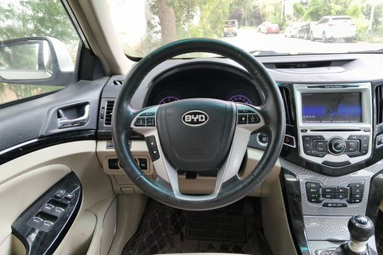 Used BYD Surui 2013 1.5TI Manual Luxury Model Steering Wheel