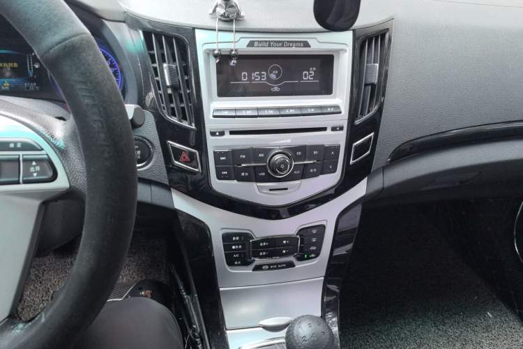 Used BYD Surui 2014 1.5L Manual Comfort Model Audio And AC Panel