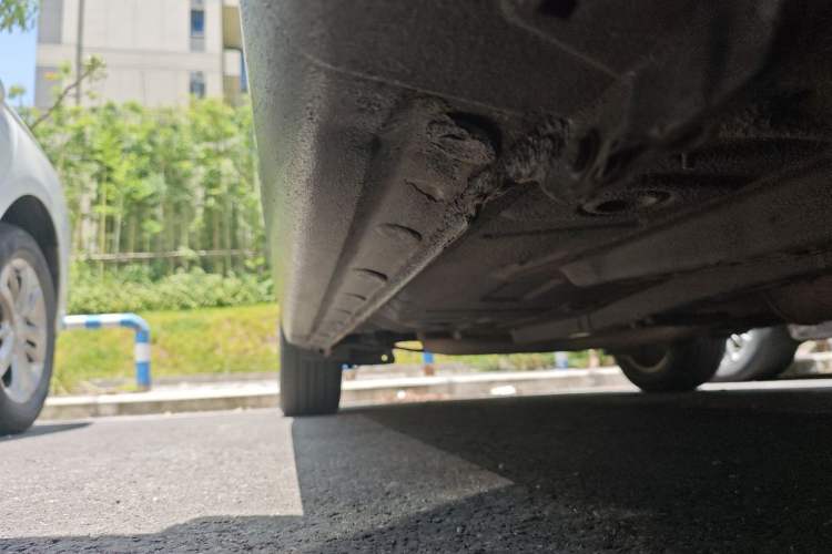 Used BYD Surui 2014 1.5L Manual Luxury Model Chassis Front Right